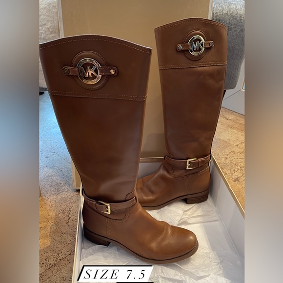 SOLD! Michael Kors Boots - Picture 1 of 2